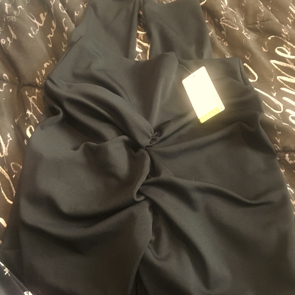 Black flat textured ( tiktok) leggings. New